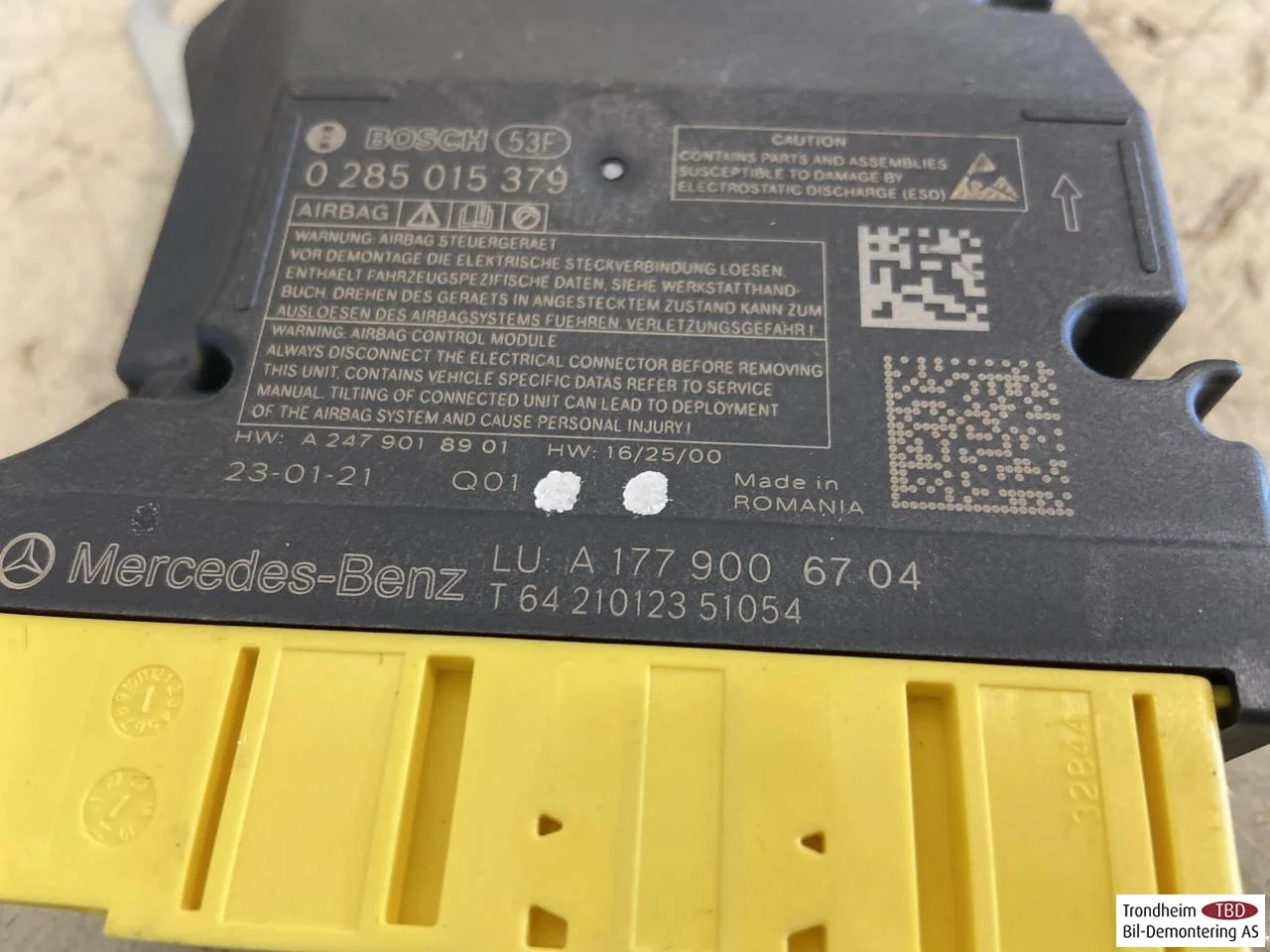 Mercedes EQA H243 2021- Légzsák elektronikai egység nézet 3