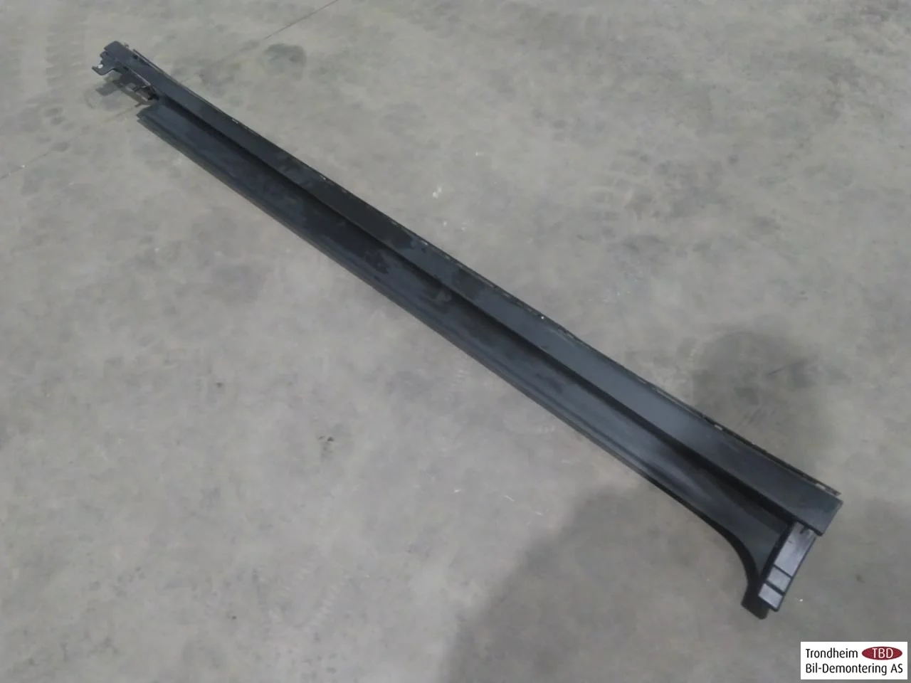 BMW IX3 G08 2021-25 Küszöb burkolat, jobb
