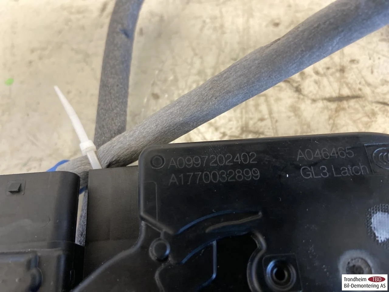 Mercedes EQA H243 2021- Ajtózár ház nézet 4