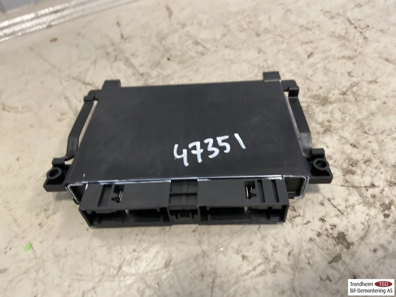 Mercedes EQA H243 2021- Vezérlőegység, váltó nézet 2