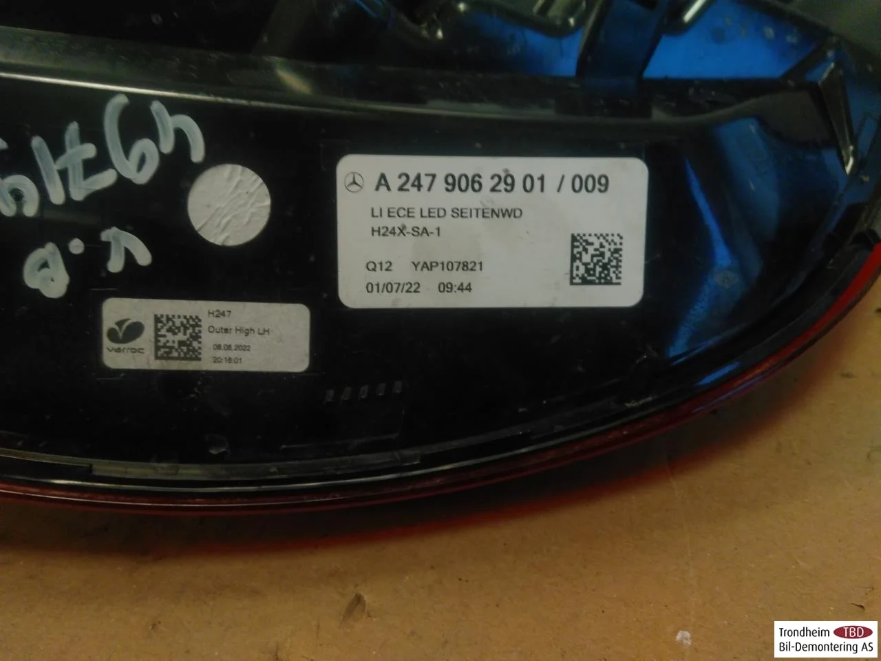 Mercedes EQA H243 2021- Lampă spate stânga vedere 3