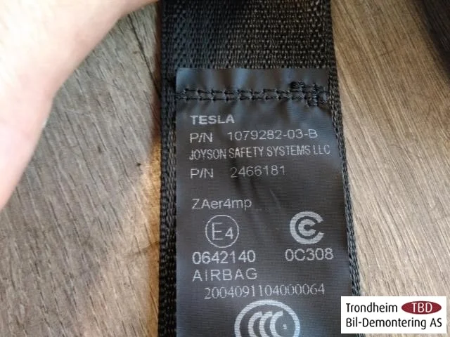 Tesla MODEL S 2013- Biztonsági öv, első, jobb nézet 2