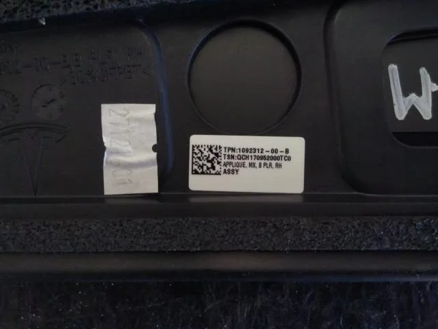 Tesla MODEL X 2016- Body shell view 2