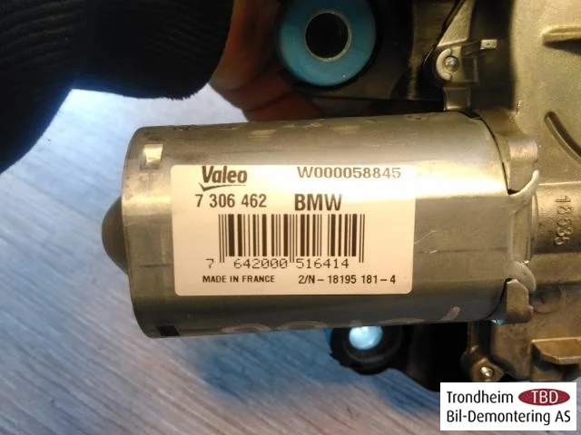 BMW I3 I01 2013-22 Ablaktörlő motor, csomagtérajtó nézet 2
