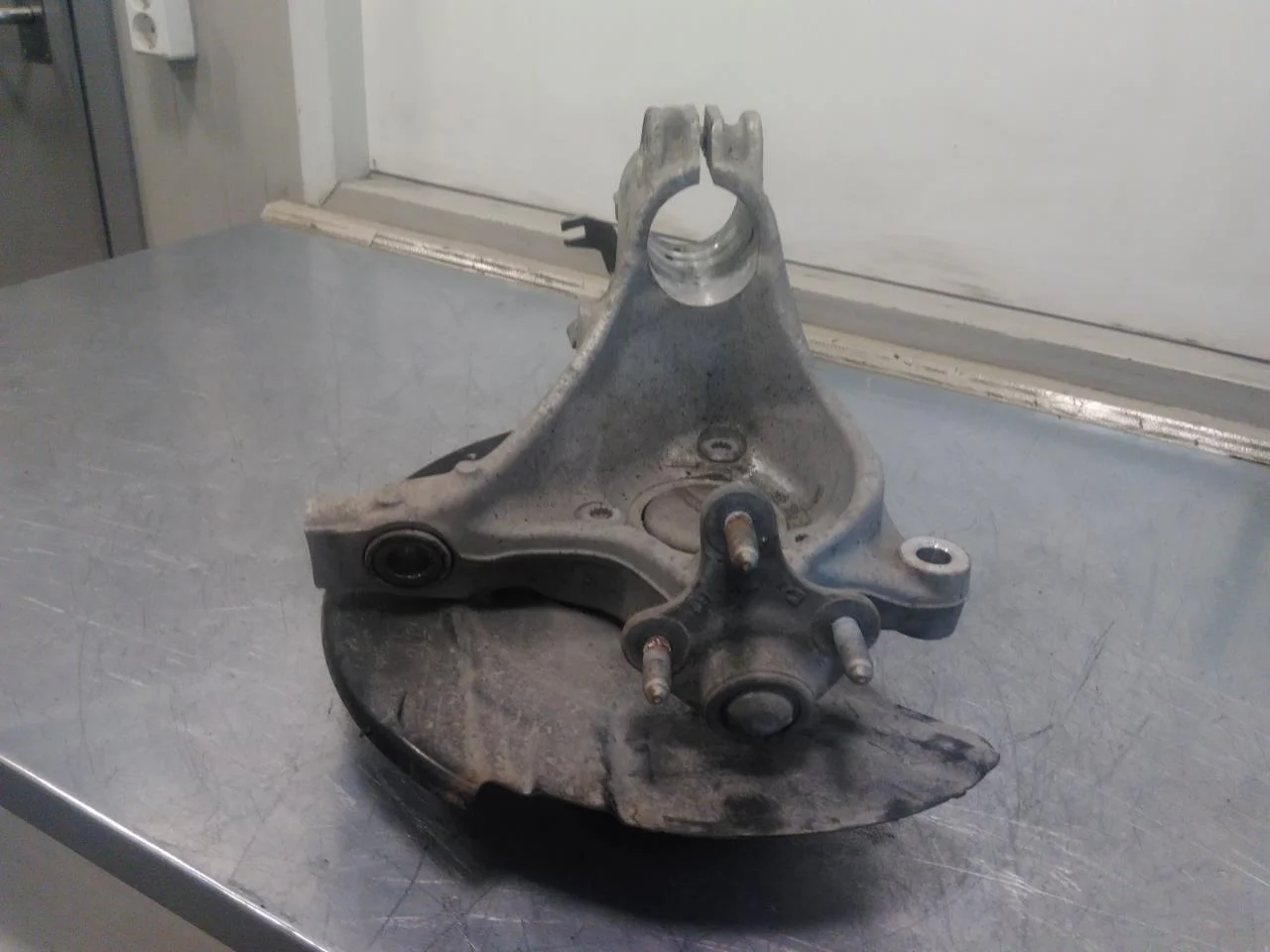 Volkswagen ID.3 2021- Front right steering knuckle
