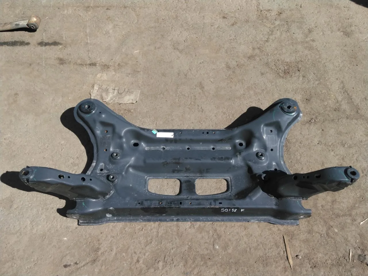 Ford E-TRANSIT 2022- Front subframe view 2