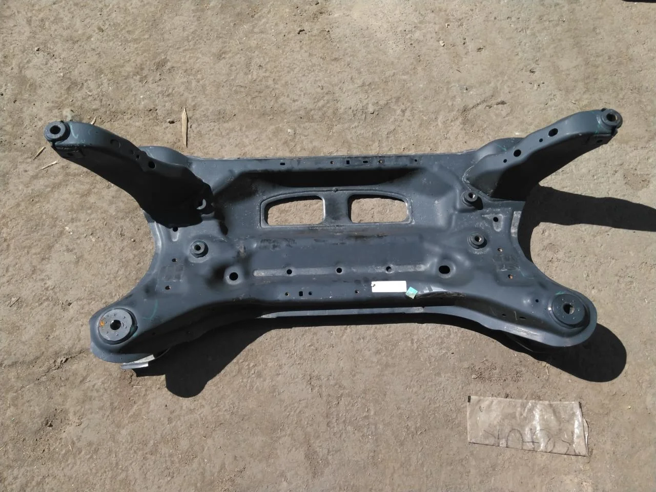 Ford E-TRANSIT 2022- Front subframe view 3