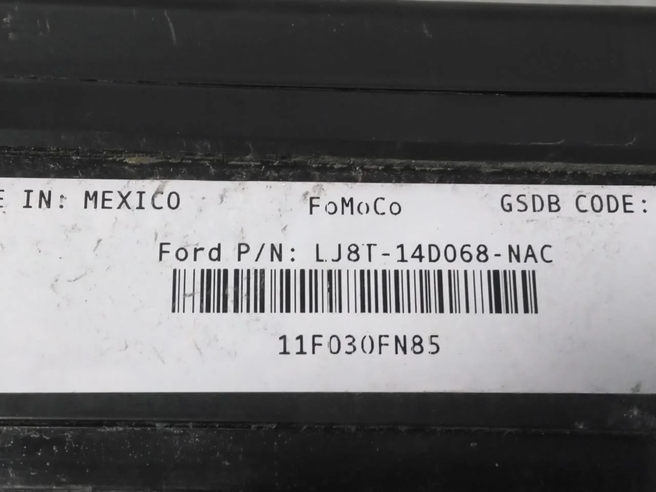 Ford MUSTANG MACH-E 2021- Biztosítékdoboz / elektromos központ nézet 4
