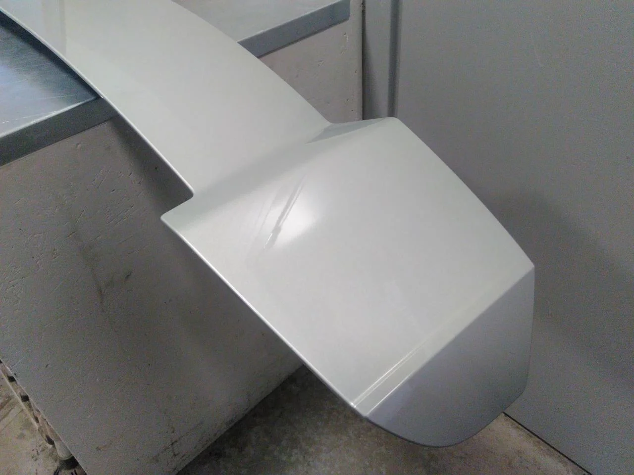 Volvo C40/RECHARGE 2021-> Spoiler, tailgate view 3