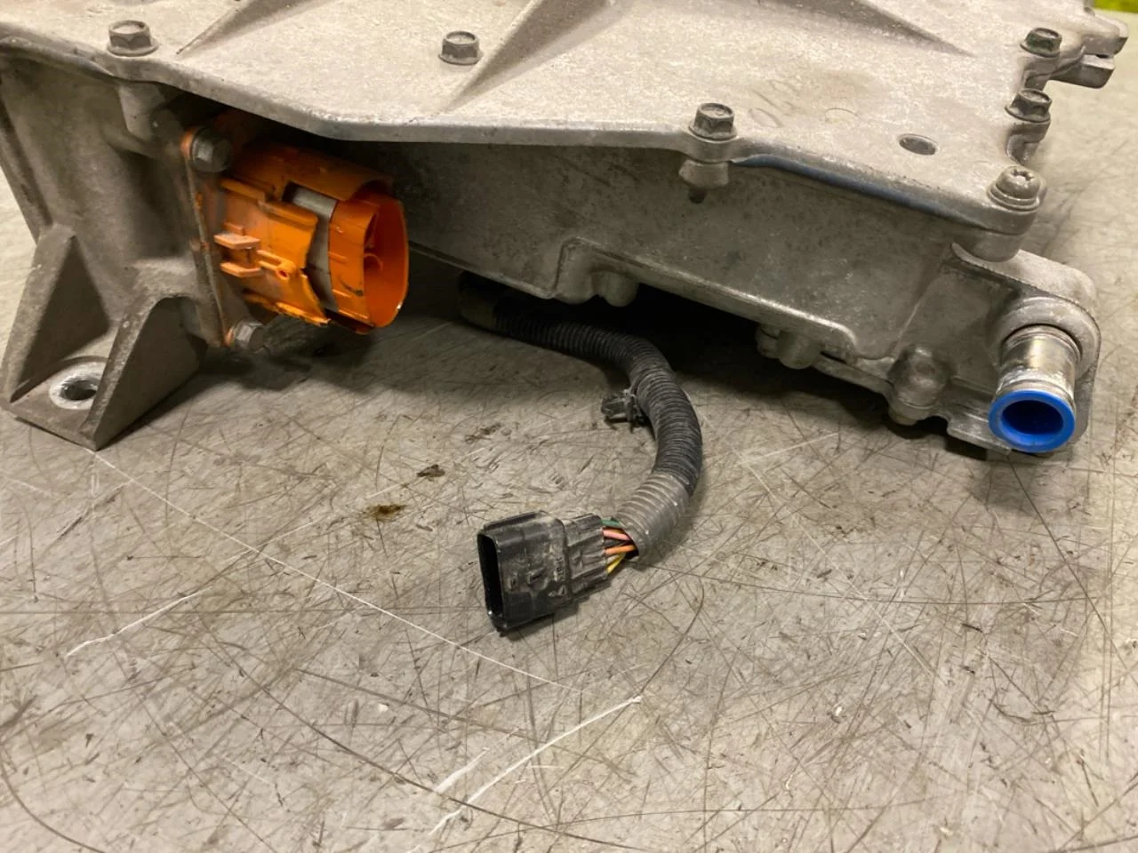 Nissan LEAF 2011-17 Voltage converter, battery view 4