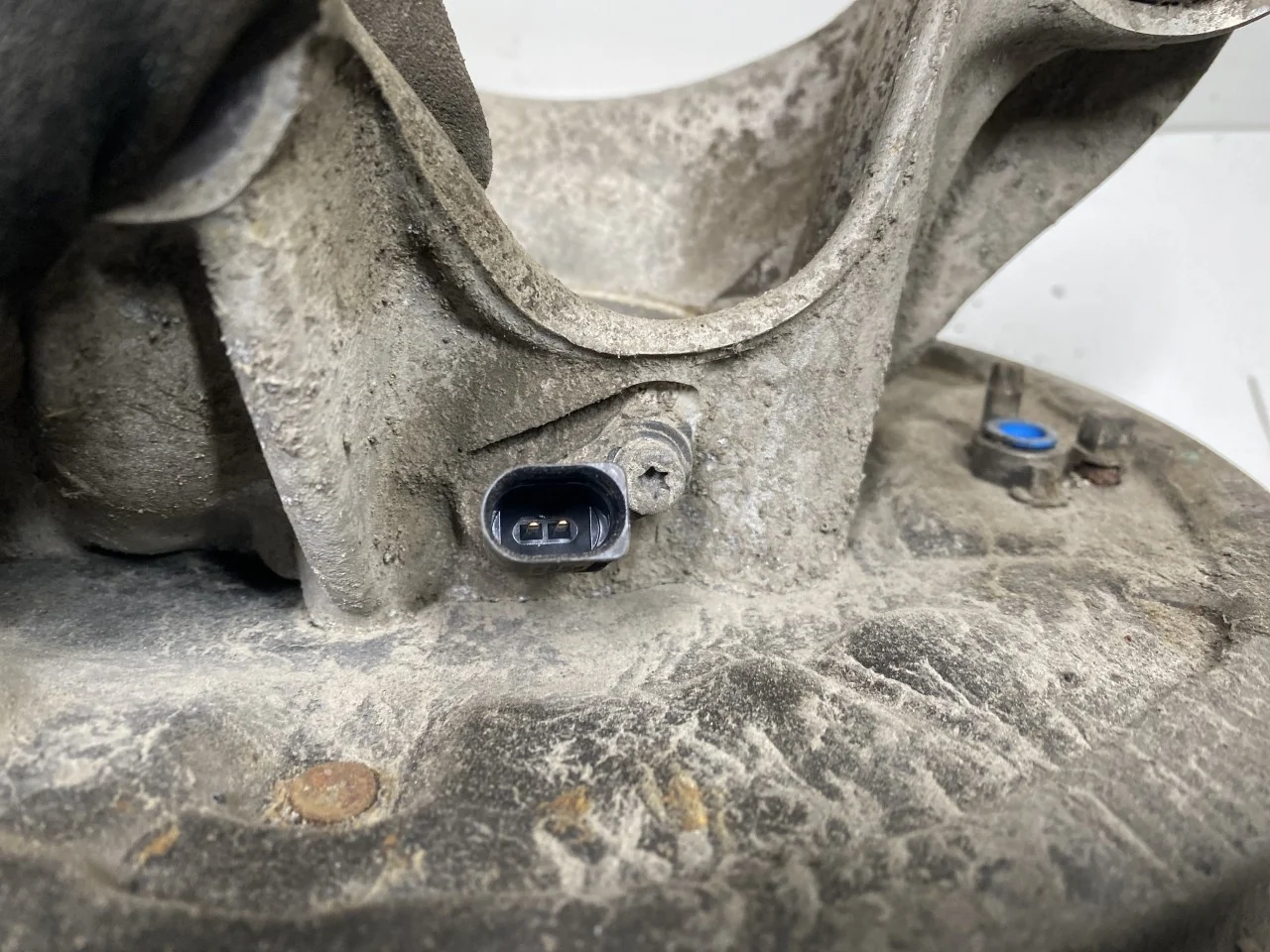 Volkswagen ID.4 2021- Csonkállvány, bal hátsó nézet 4