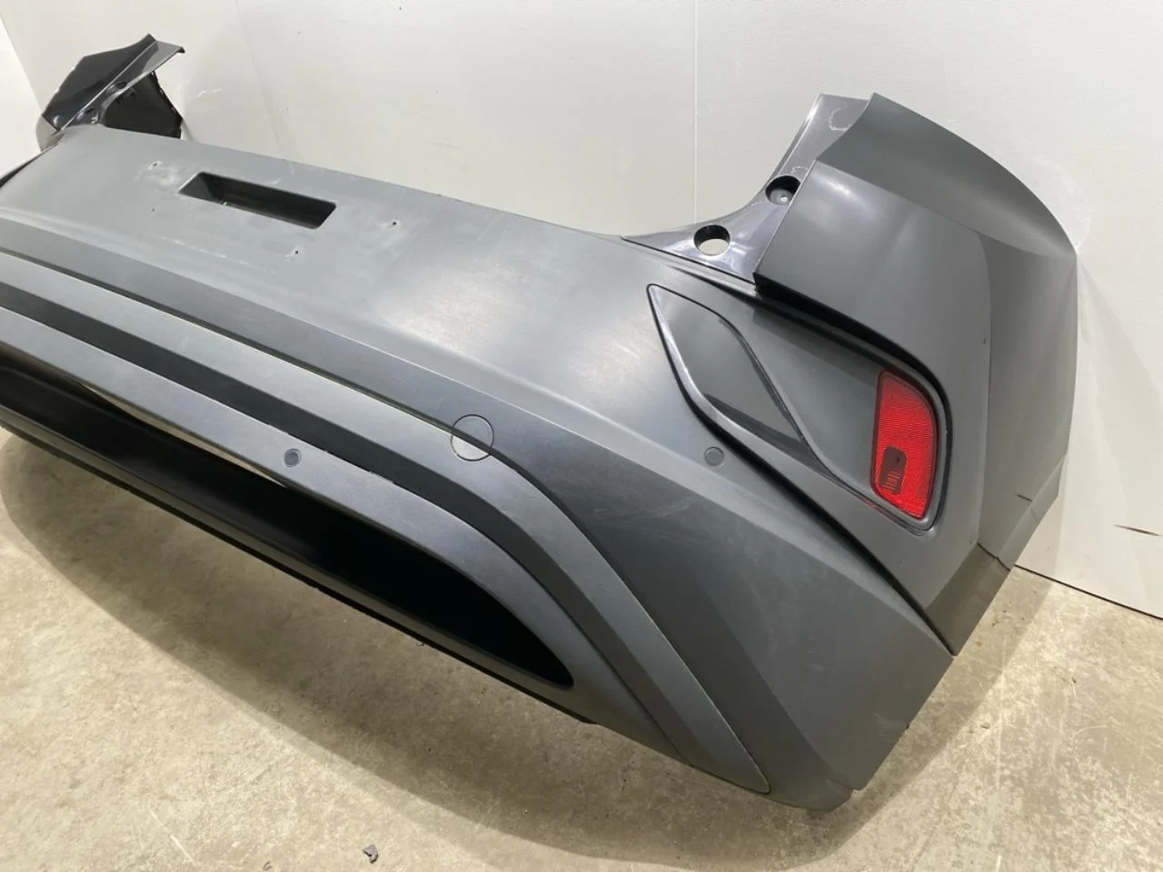 Volkswagen ID.4 2021- Rear bumper view 3