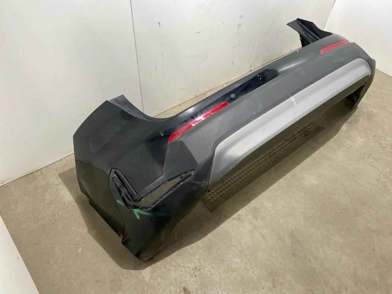 BMW X1/IX1 U11 2023- Rear bumper view 2