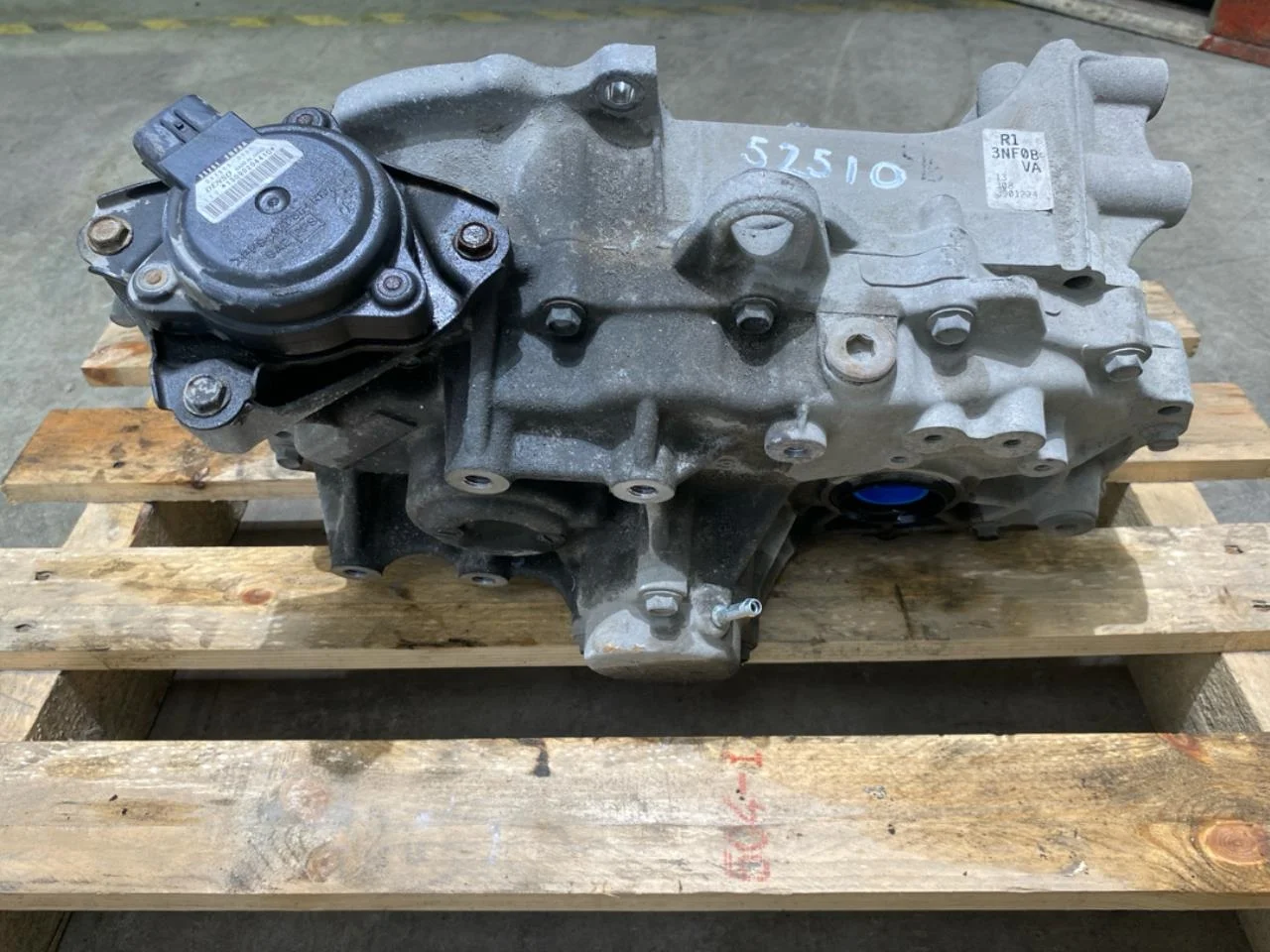 Nissan LEAF 2011-17 Automatic transmission view 4