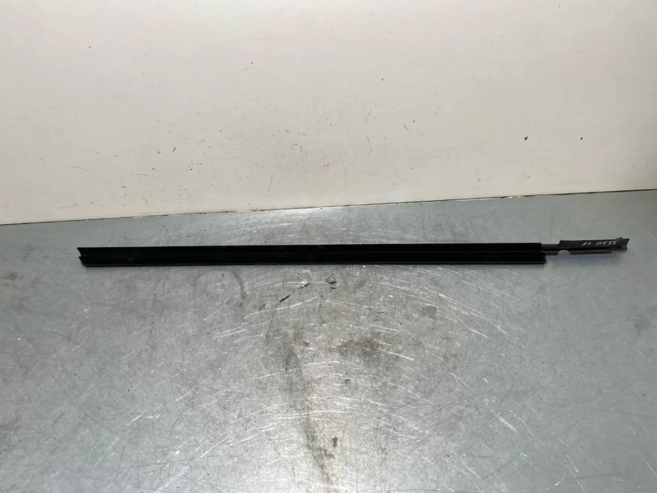Trim molding, other view 3