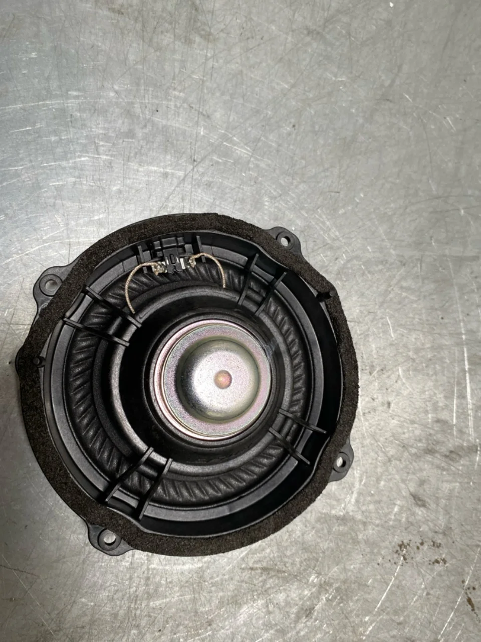 Speaker view 3