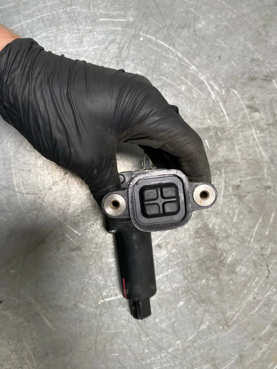 Ford MUSTANG MACH-E 2021- Door lock housing view 3
