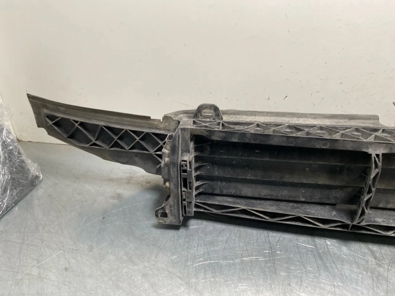 Audi E-TRON, S GE 2019- Front panel, lower