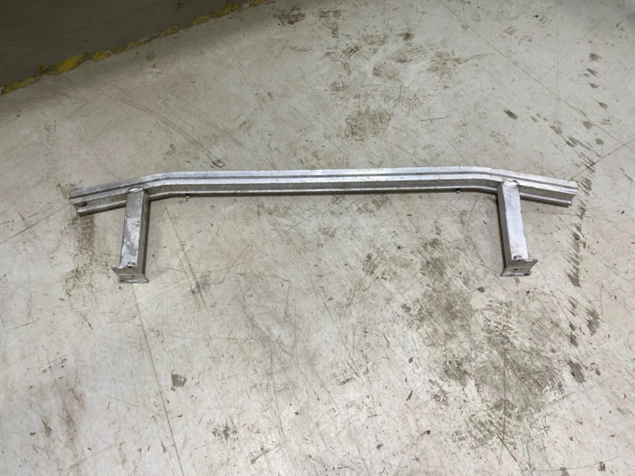 Audi E-TRON, S GE 2019- Bumper reinforcement beam, front view 4