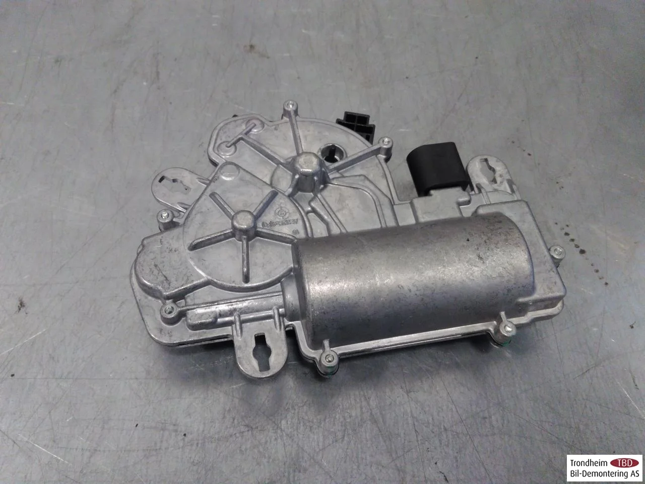 Volkswagen ID.4 2021- Tailgate opener, automatic view 2