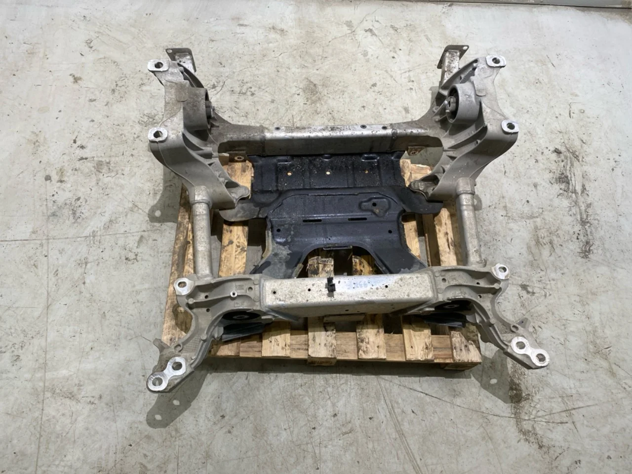 Audi E-TRON, S GE 2019- Front subframe