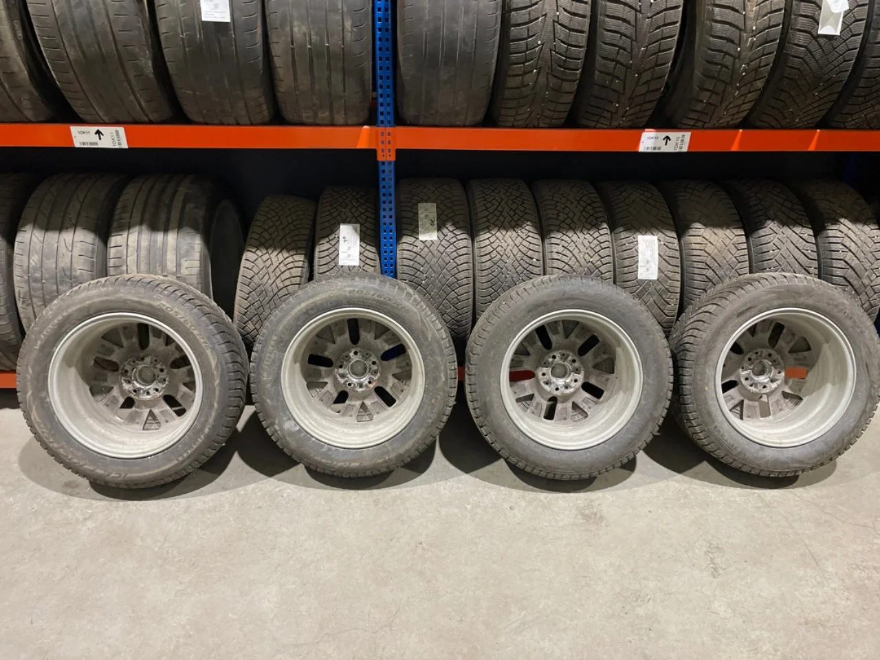 Kia SOUL 2009- Winter tire with rim view 2