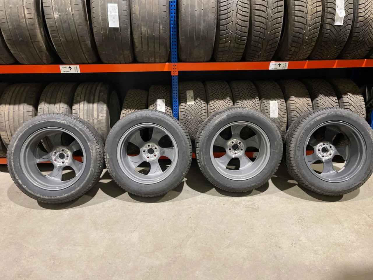 Ford MUSTANG MACH-E 2021- Winter tire with rim view 2