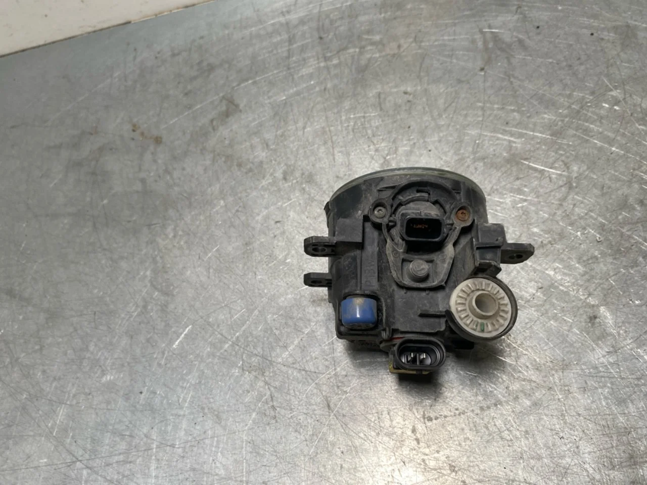Nissan LEAF 2011-17 Cornering / fog lamp view 4