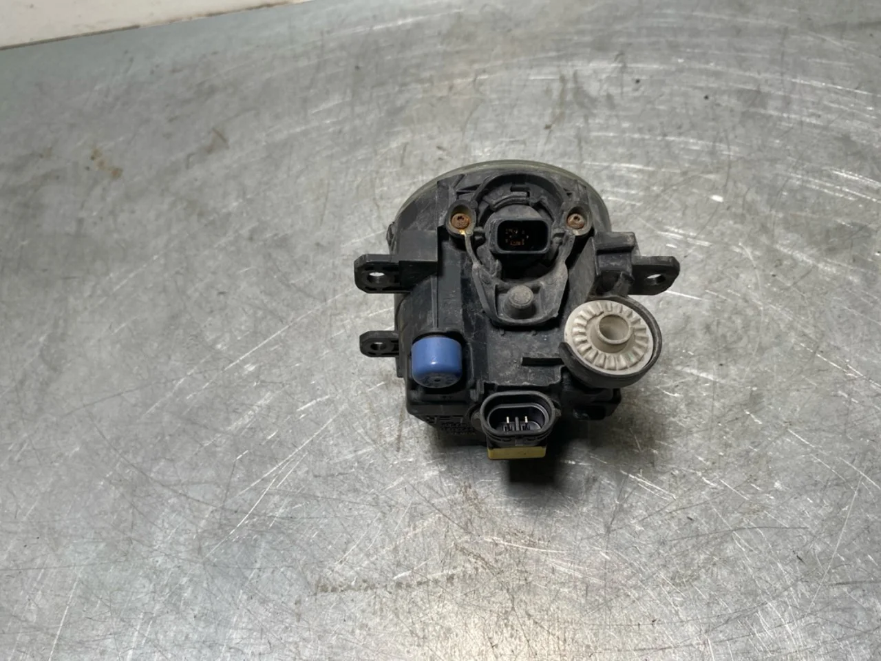 Nissan LEAF 2011-17 Cornering / fog lamp view 3