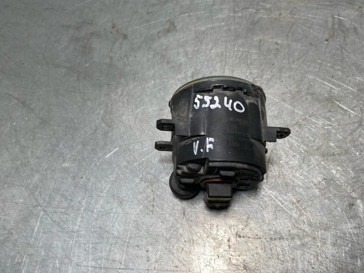 Nissan LEAF 2011-17 Cornering / fog lamp view 4