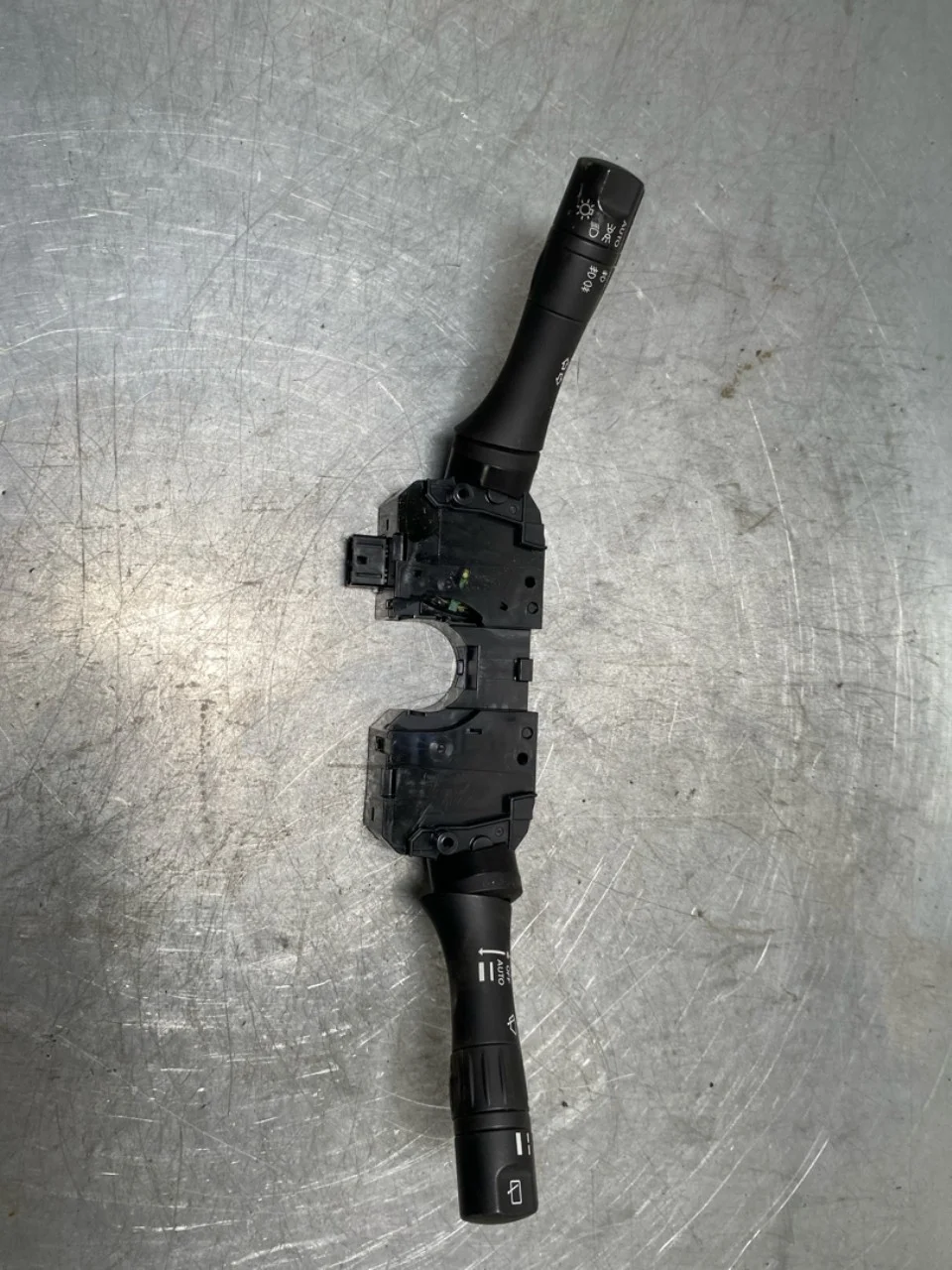 Nissan LEAF 2011-17 Steering column switches