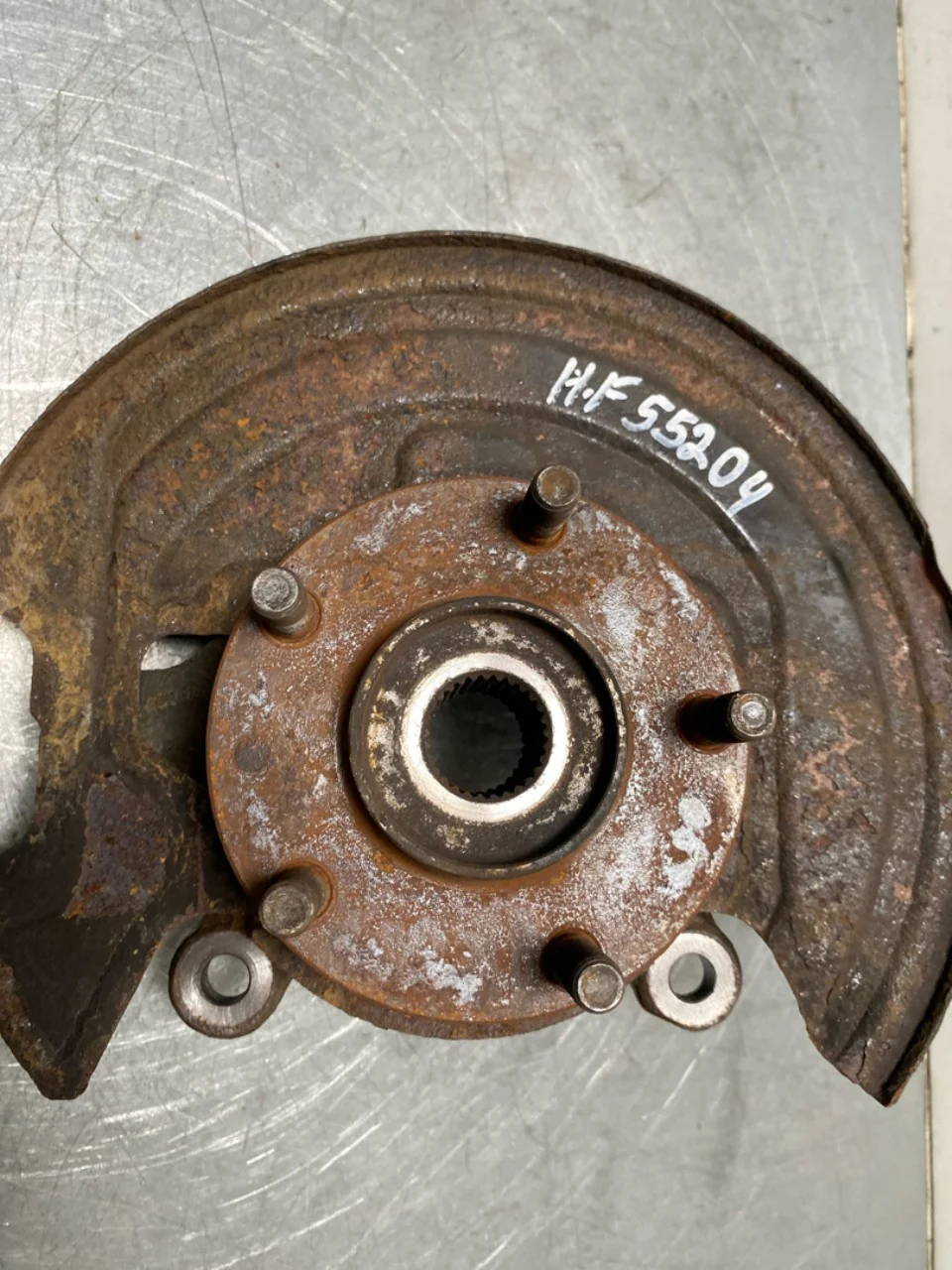 Nissan LEAF 2011-17 Front right steering knuckle view 2