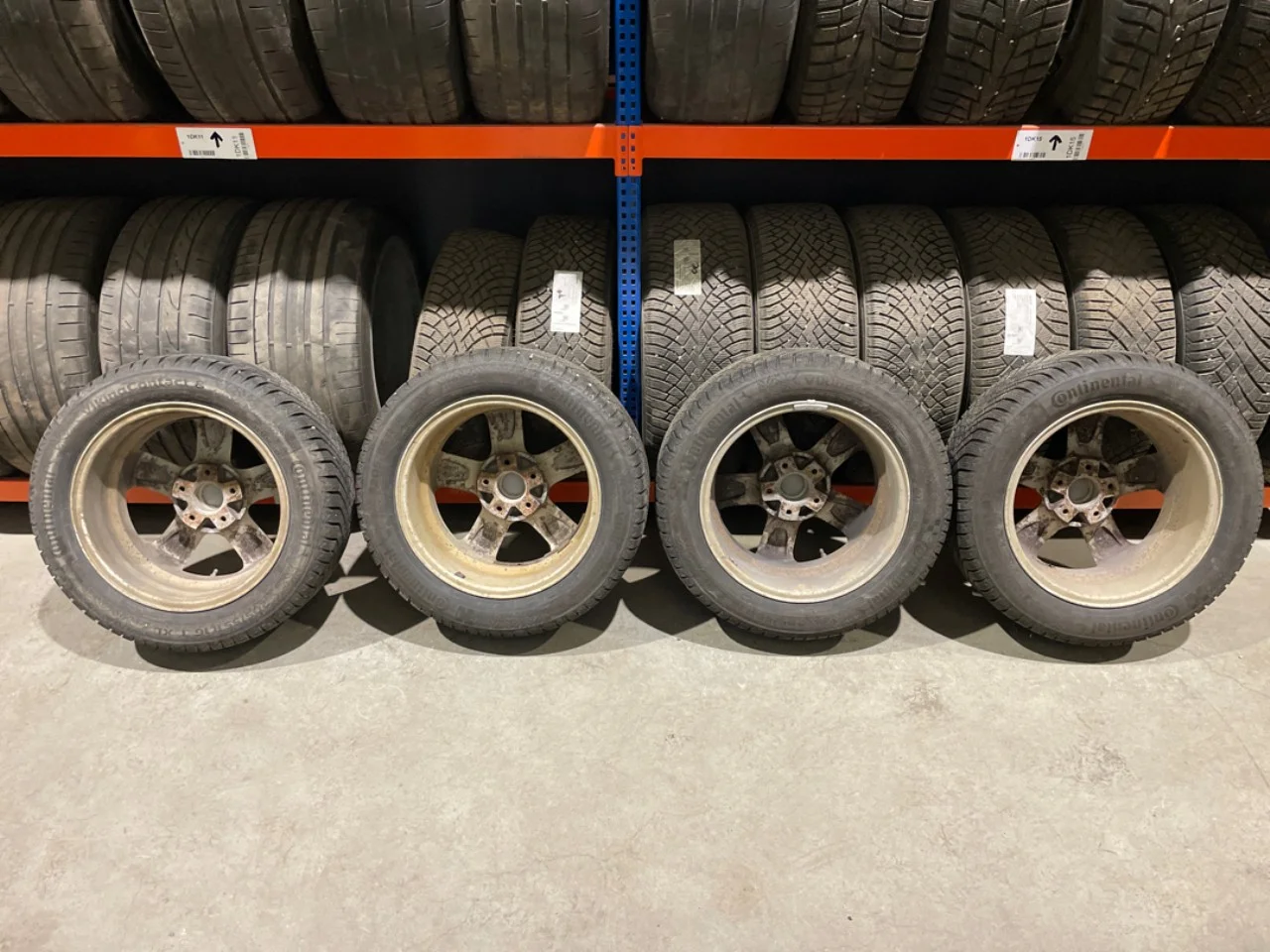 Nissan LEAF 2011-17 Winter tire with rim view 2