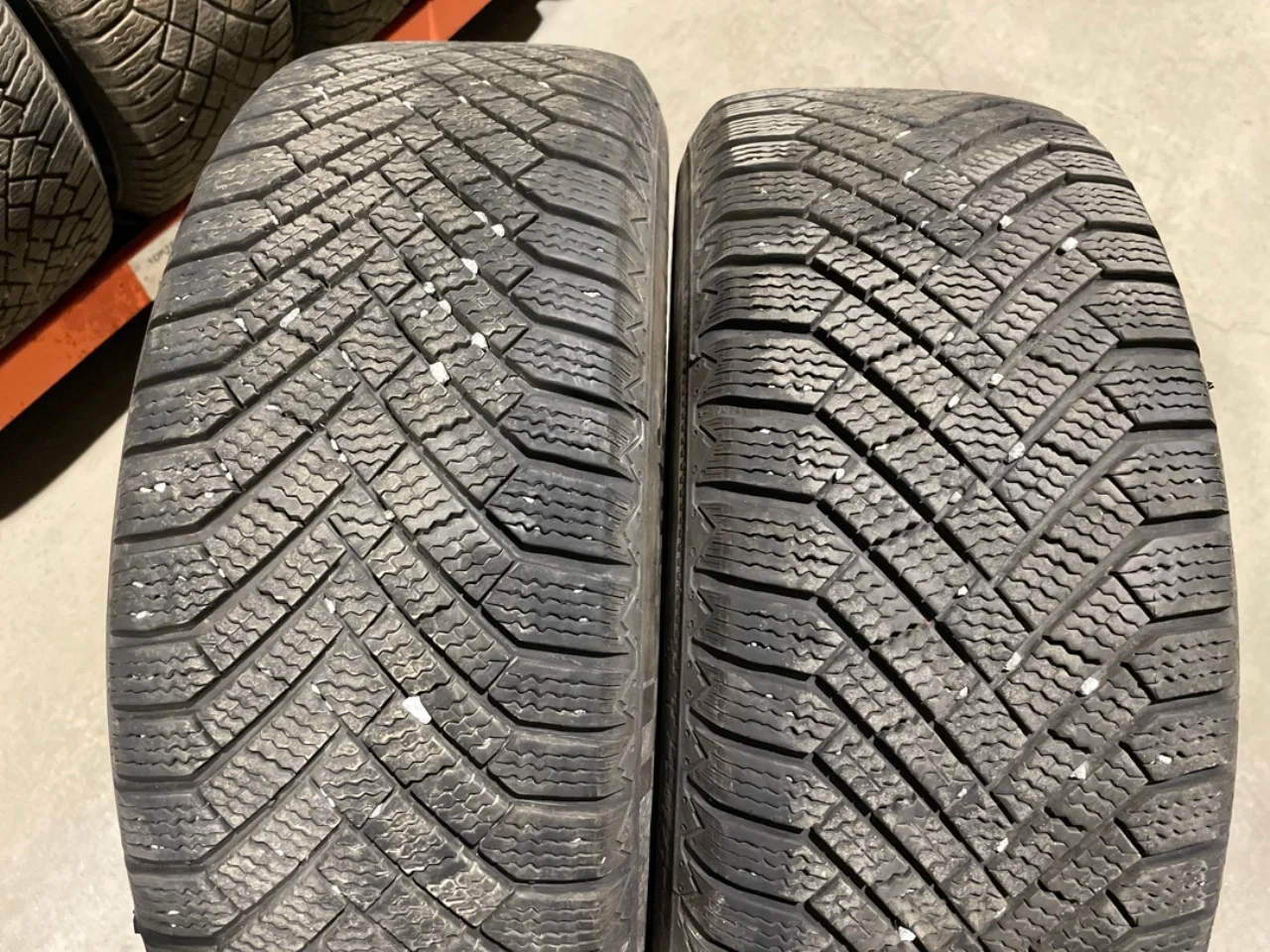 Nissan LEAF 2011-17 Winter tire with rim view 3