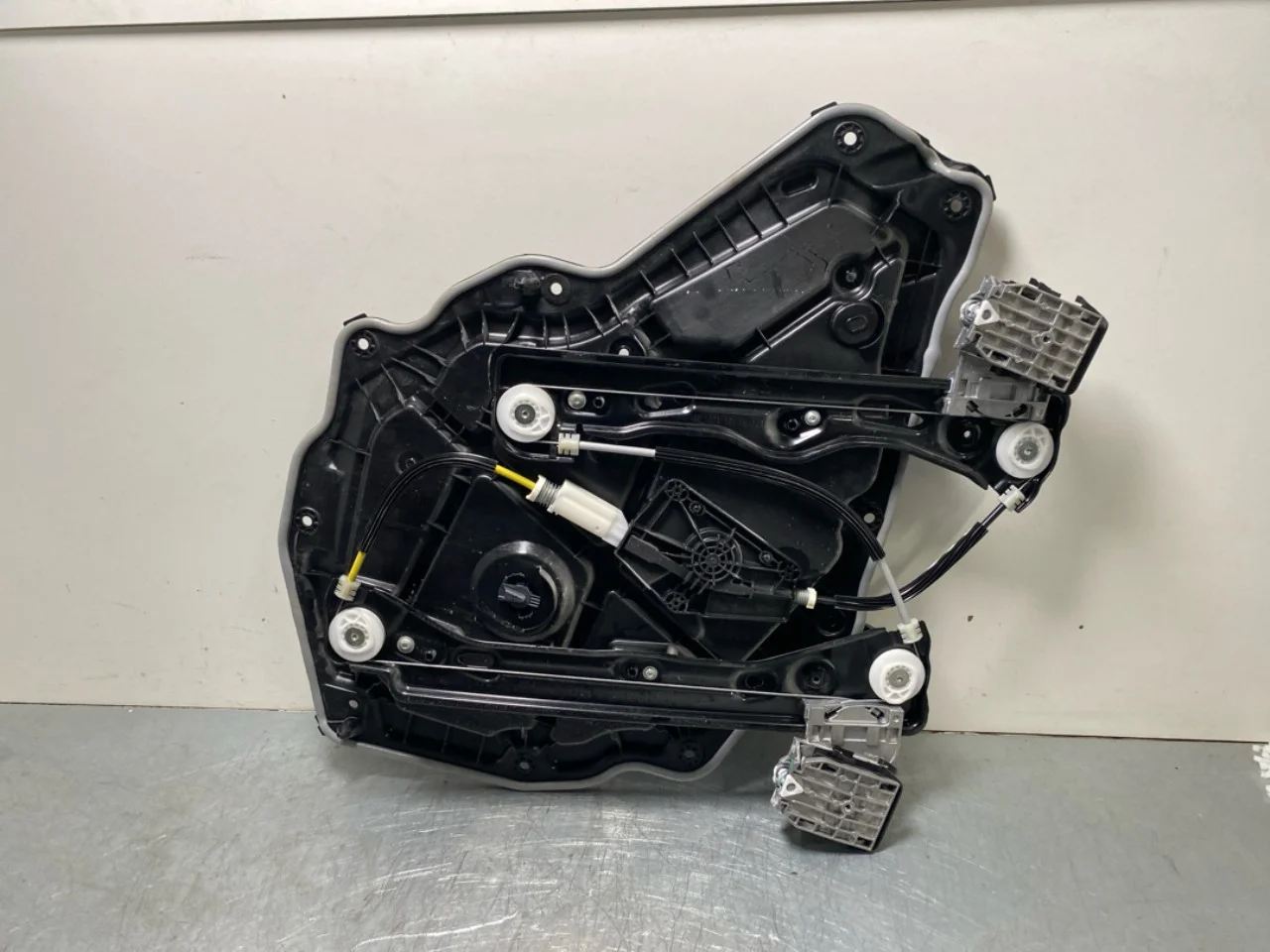 Tesla MODEL Y 2021- Electric window regulator, complete