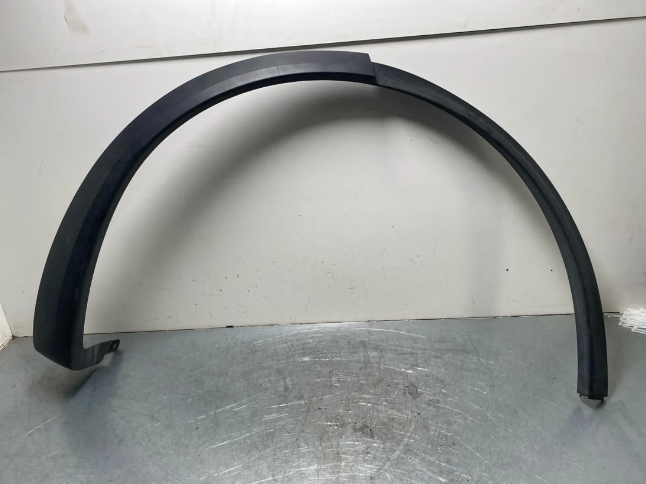 Tesla MODEL X 2016- Wheel arch trim