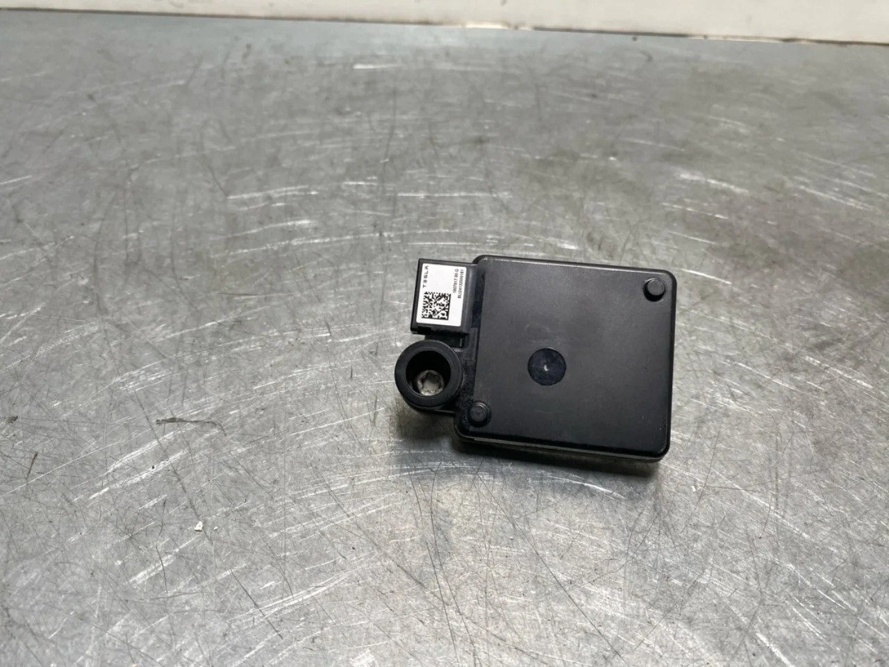 Tesla MODEL Y 2021- Érzékelő, egyéb