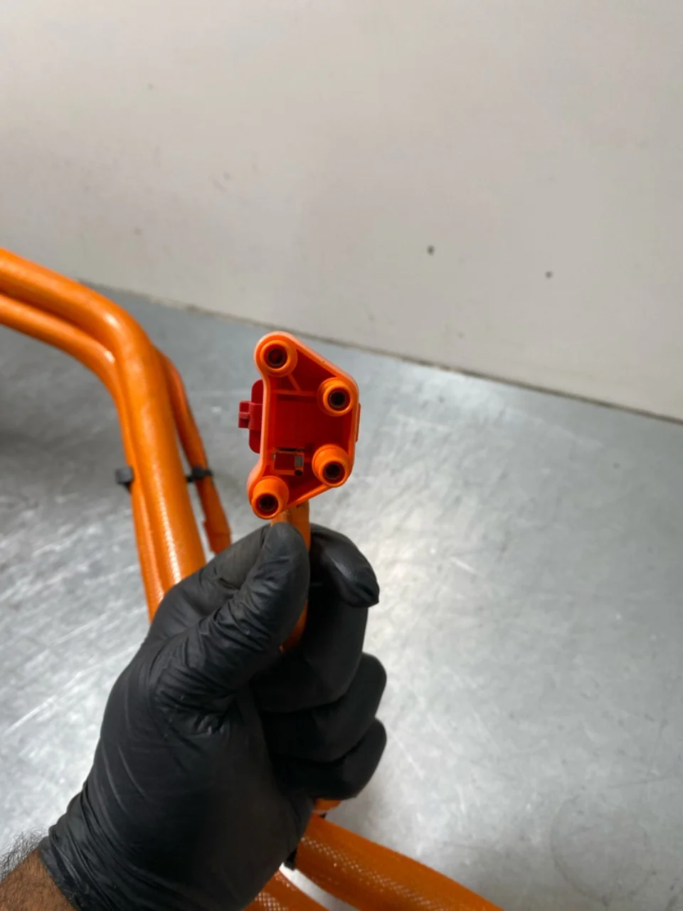 Tesla MODEL Y 2021- Wiring harness, high voltage view 3