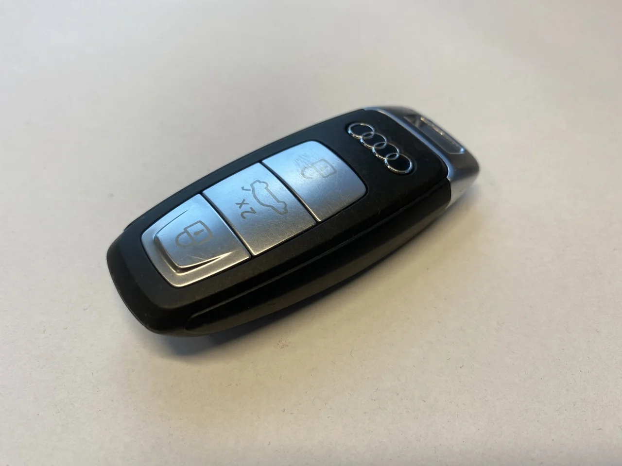 Audi E-TRON, S GE 2019- Távirányító, központi zár / riasztó nézet 2