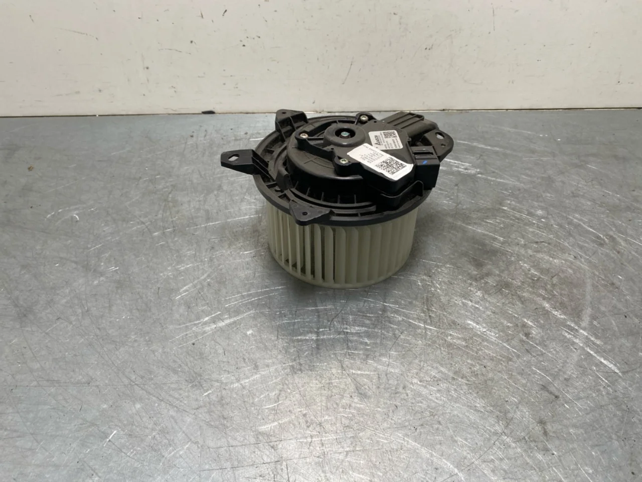 Tesla MODEL Y 2021- Fűtésventilátor motor