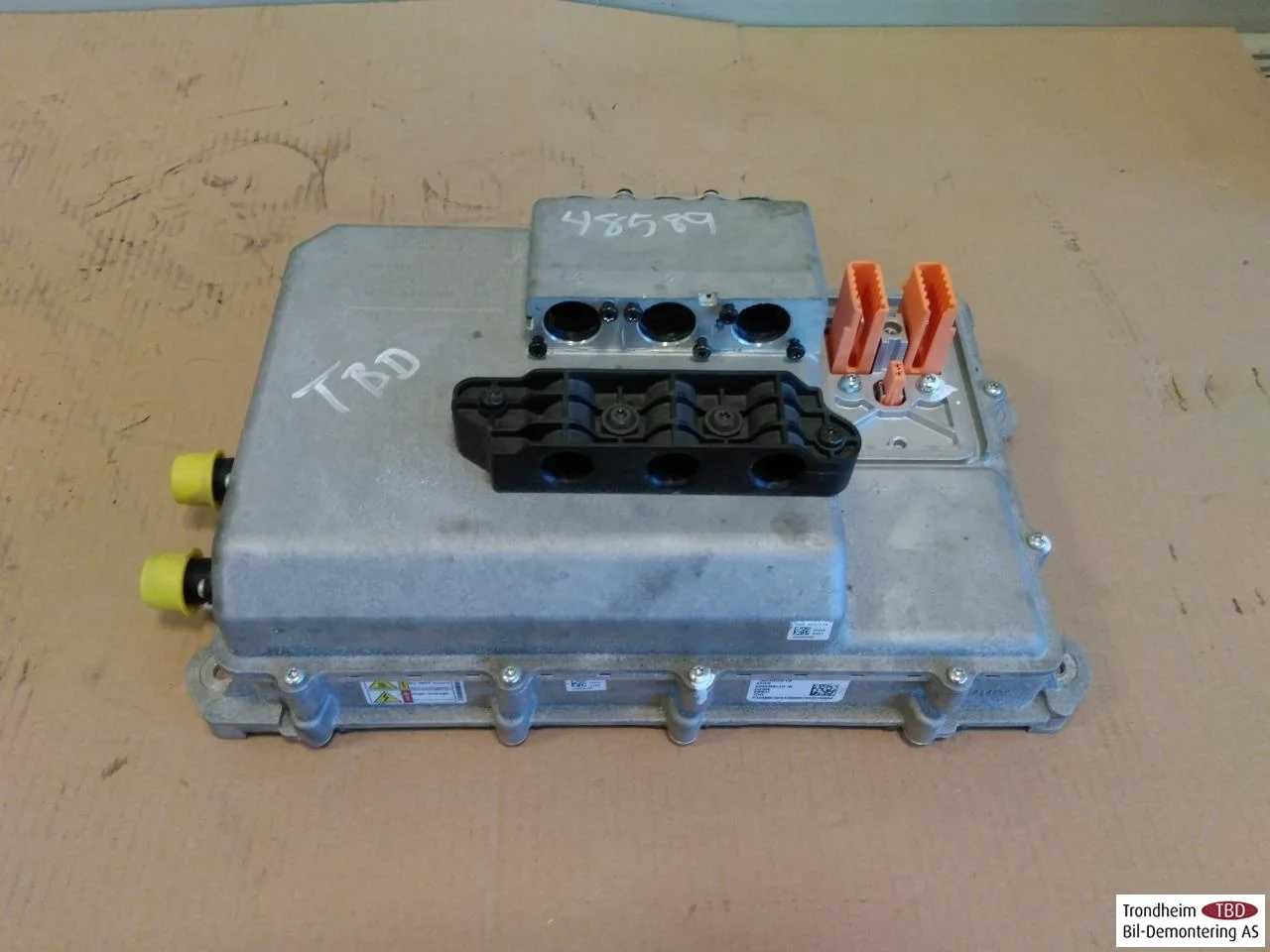Polestar 2 2020- Inverter, 12-220V