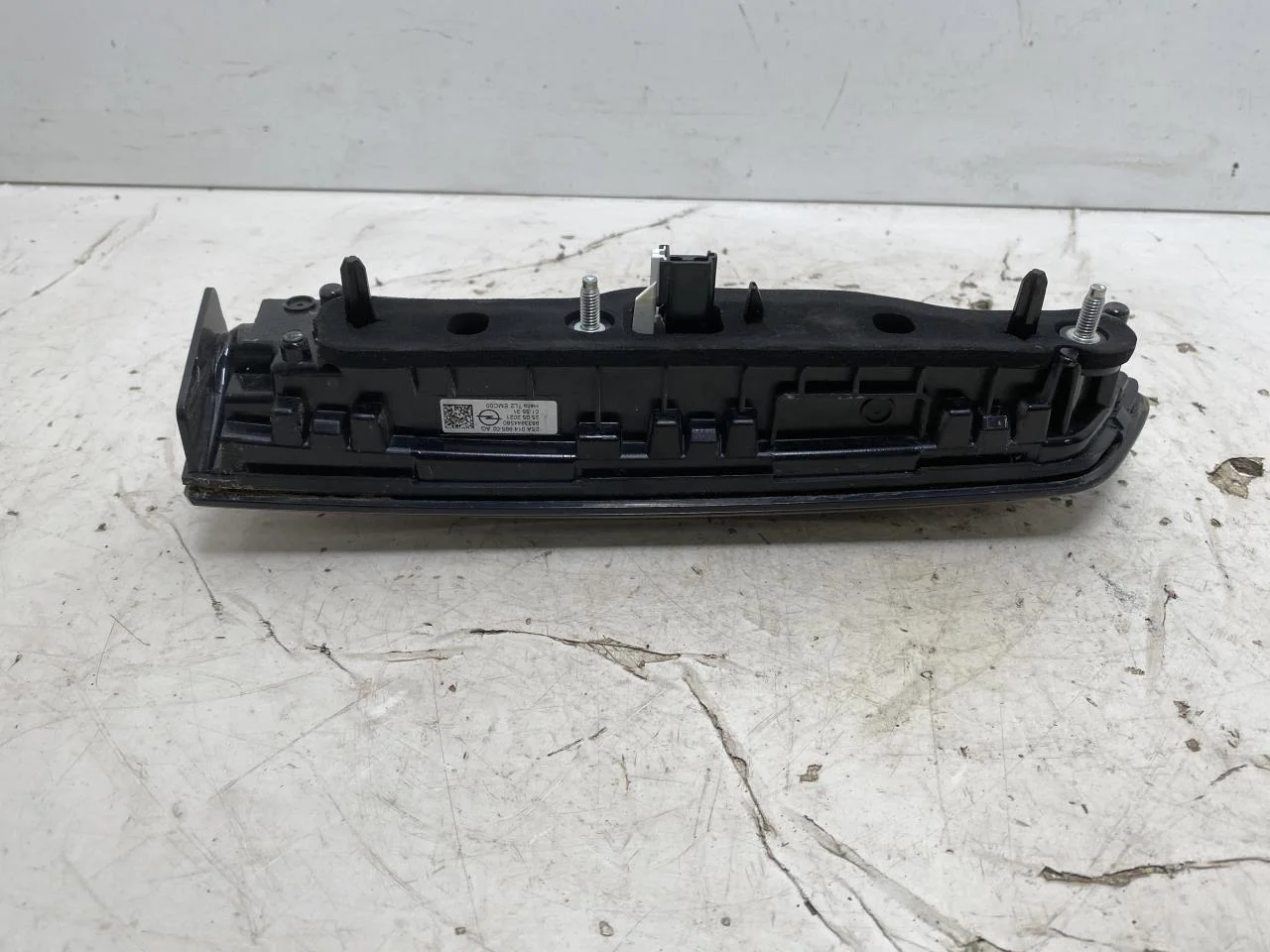 Opel / Vauxhall OPEL MOKKA 21 > Right tail light on tailgate, inner view 4