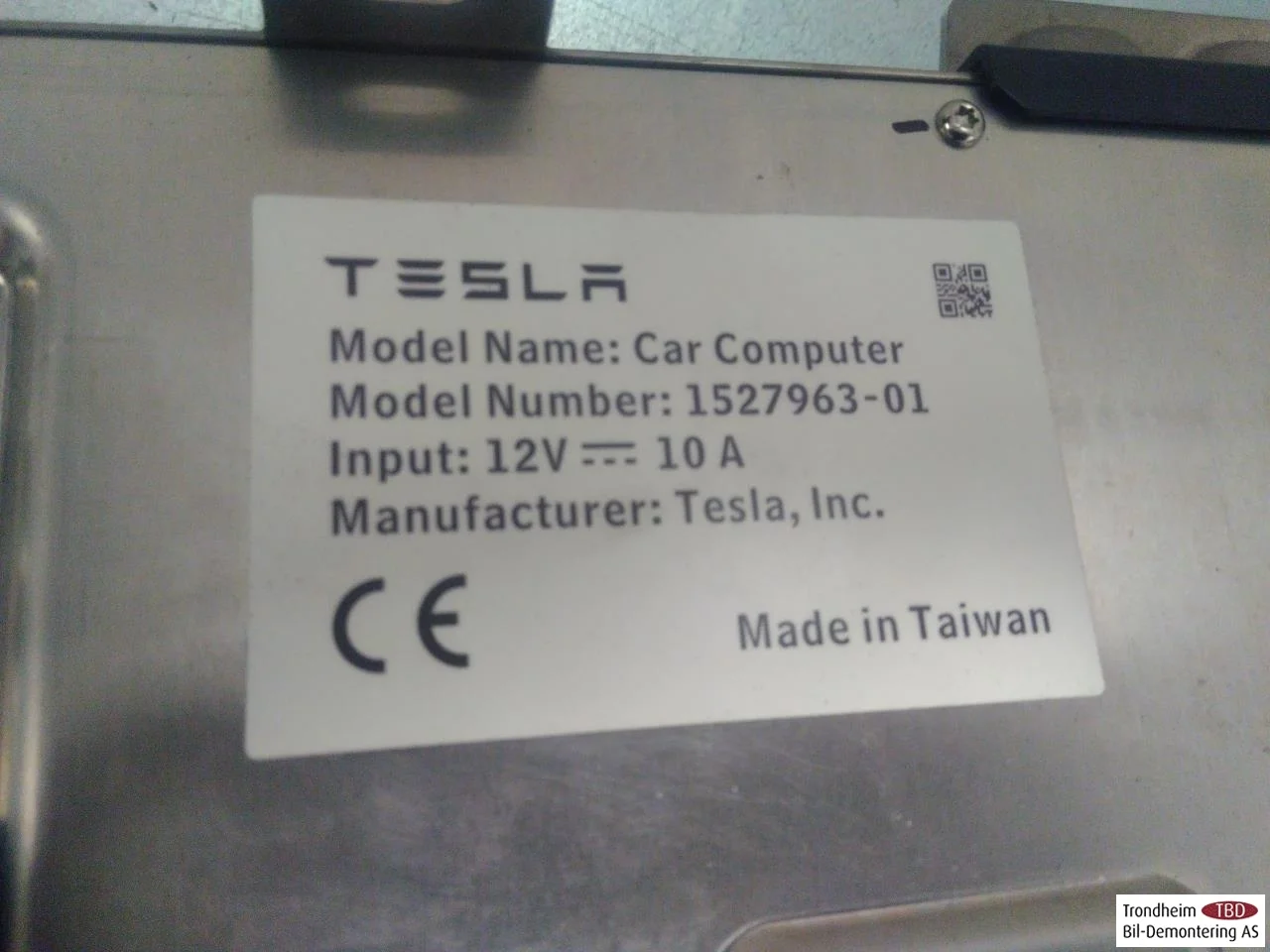 Tesla MODEL 3 2017--> Vezérlőegység, autopilot vedere 3