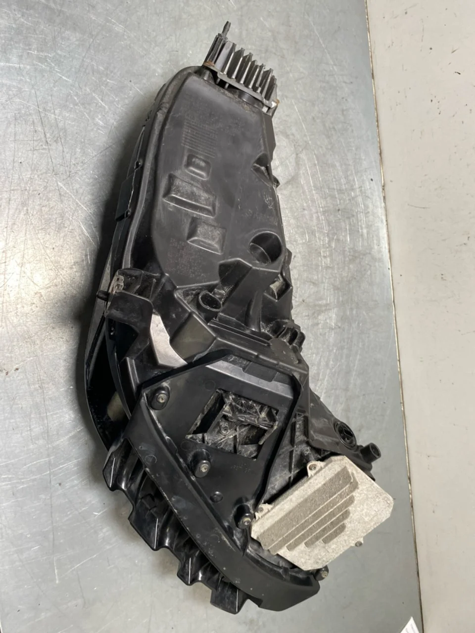 Tesla MODEL 3 2017--> Fényszóró, bal nézet 6