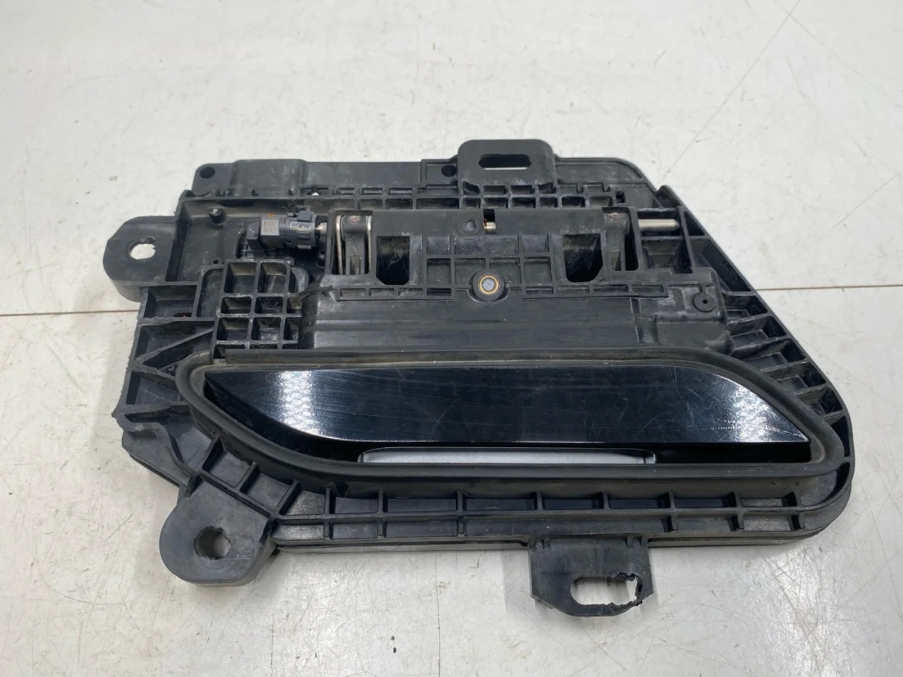 Tesla MODEL S 2013- Exterior door handle, right view 2