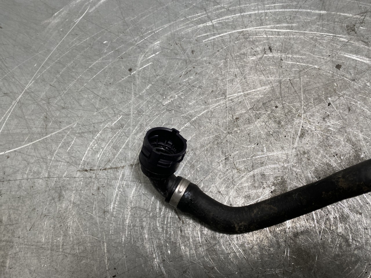BMW X1/IX1 U11 2023- A/C hose / pipe view 3