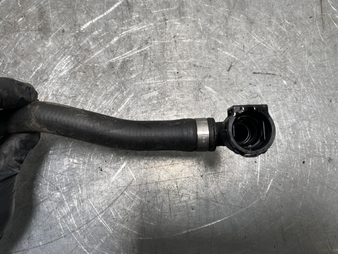 BMW X1/IX1 U11 2023- A/C hose / pipe view 2