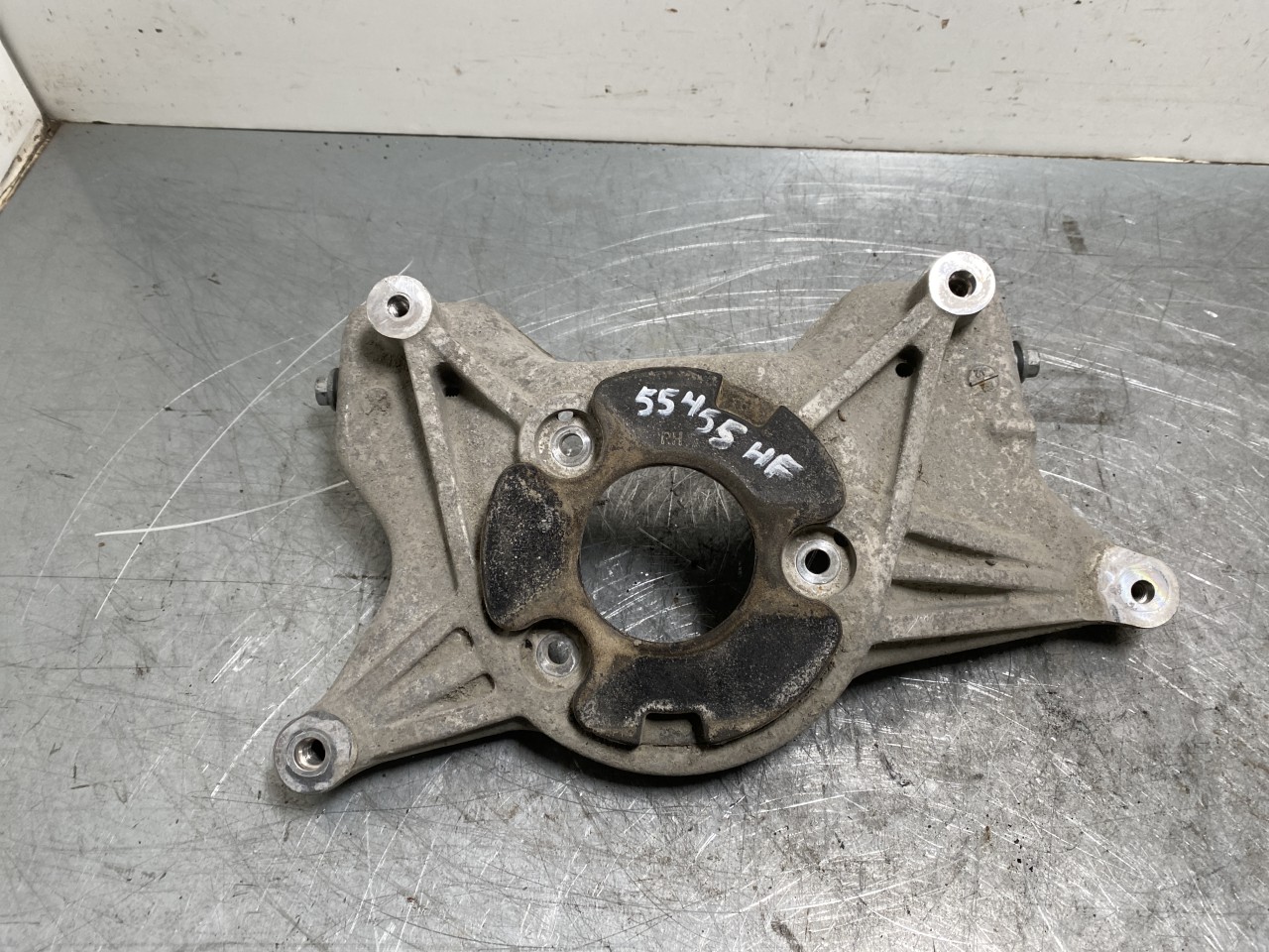 Tesla MODEL Y 2021- Control arm, front right, upper