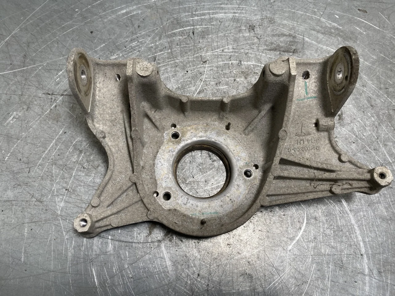 Tesla MODEL Y 2021- Control arm, front left upper view 2