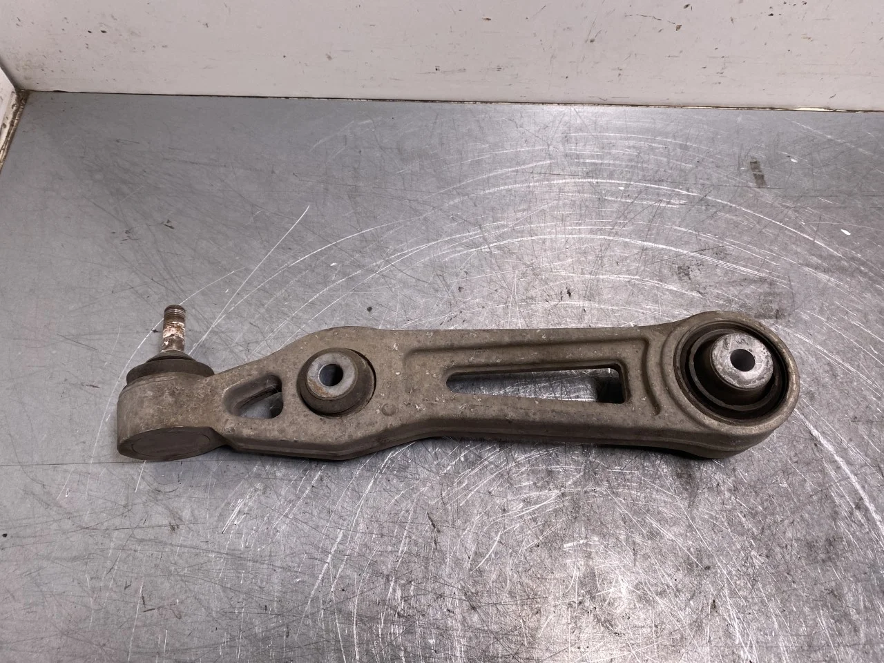 Tesla MODEL S 2013- Control arm, front right